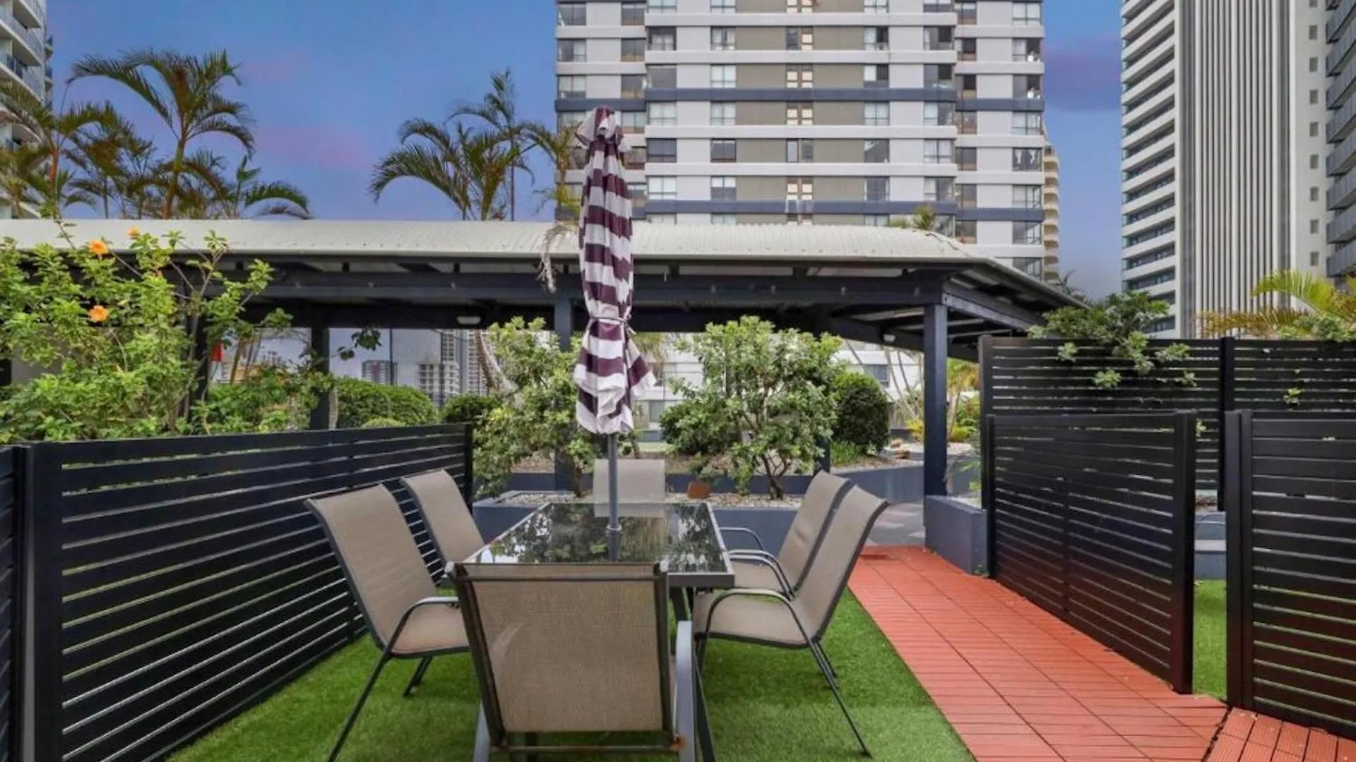 The Mark Suites Surfers Paradise - Dual Key Studio Apartment Gold Coast Australia